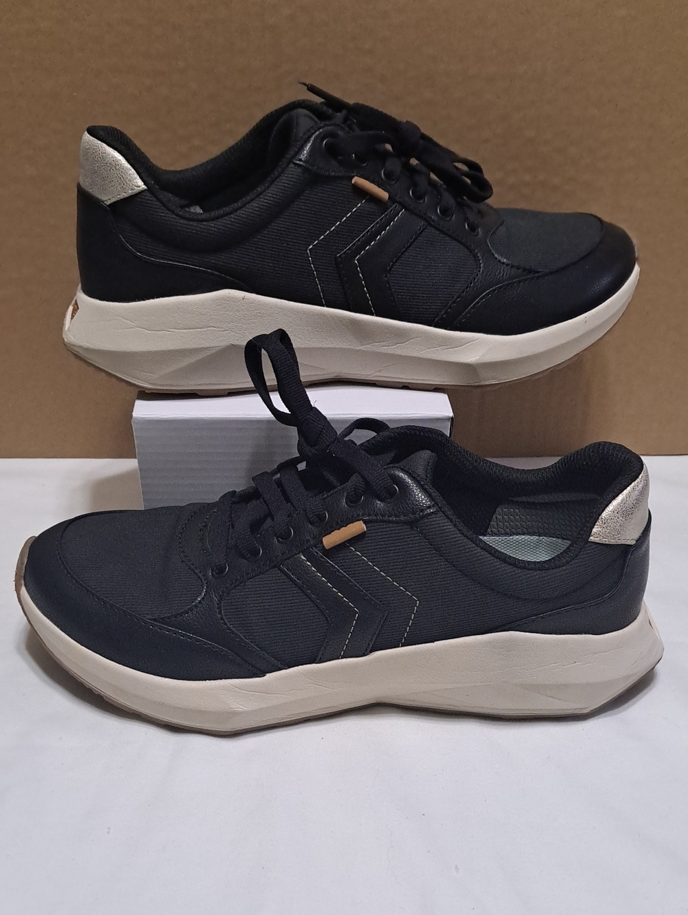 Dr. Scholl's Black Lace-Up Sneakers with Cream Sole and Metallic Heel Tab 8.5M